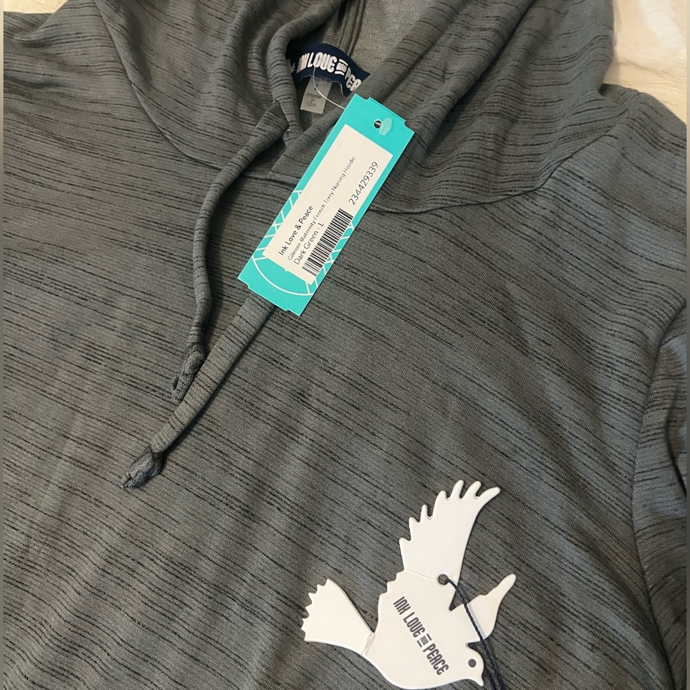 NWT, hooded maternity top, sooo soft, grey with heathered blue green hints